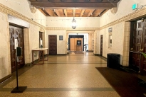 16. Foyer